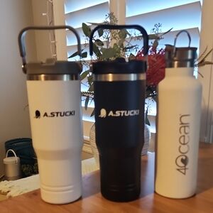 3 Insulated Travel Drinking Containers